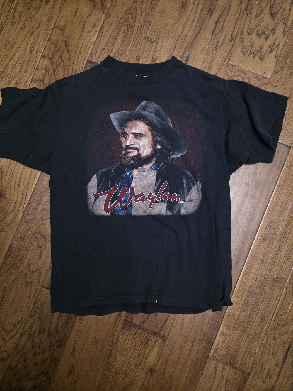 Black Short-Sleeve Waylon Graphic Tee with Signature Script sz Large